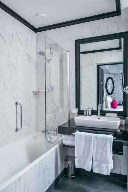 Maison Astor Paris Curio Collection by Hilton - image 20