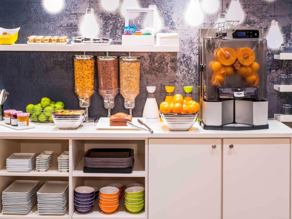 Ibis Styles Paris 15 Lecourbe - image 6