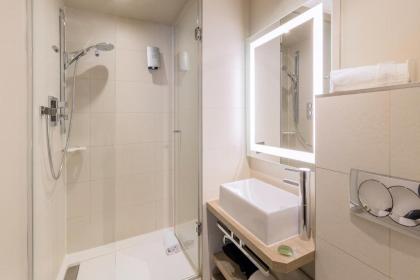 Best Western Hotel Le Montmartre Saint Pierre - image 18