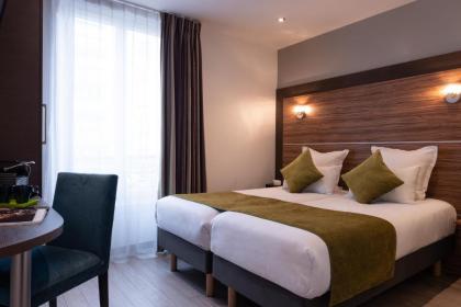 Hotel Apolonia Paris Montmartre; Sure Hotel Collection by Best Western - image 3