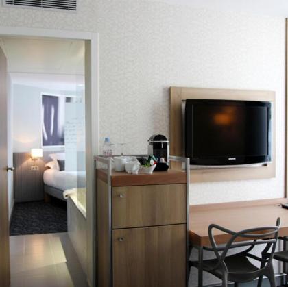 Best Western Premier Le Swann - image 11