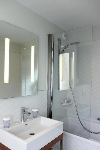 Best Western Premier Le Swann - image 14