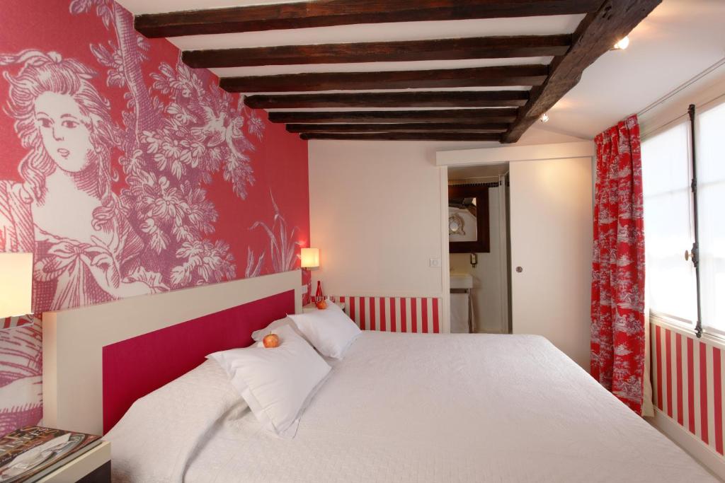Petit Madeleine Hotel - image 7