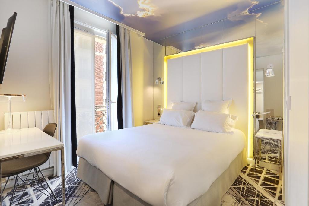 Nouvel Hotel Eiffel - main image