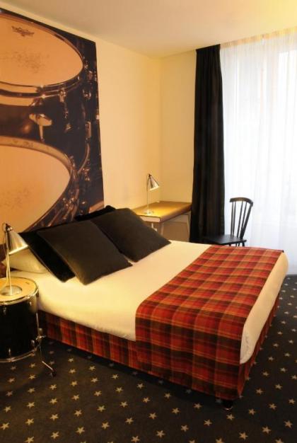 Hotel Du Triangle D'Or - image 17