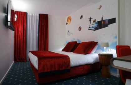 Hotel Du Triangle D'Or - image 8