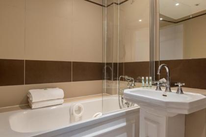 Crystal Hotel - image 16