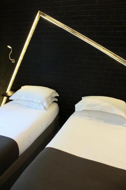 Arc De Triomphe Etoile Hotel - image 13