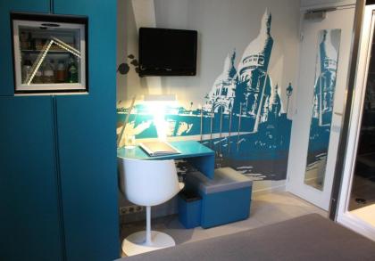 Arc De Triomphe Etoile Hotel - image 19