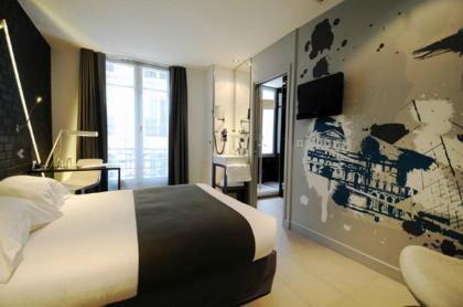 Arc De Triomphe Etoile Hotel - image 2