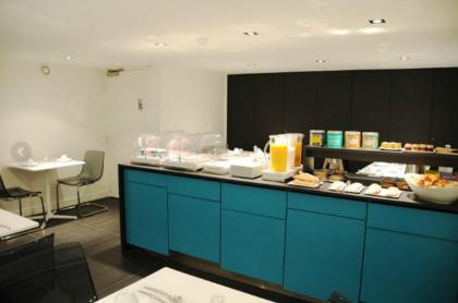 Arc De Triomphe Etoile Hotel - image 4