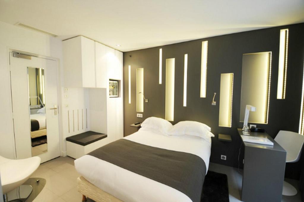 Arc De Triomphe Etoile Hotel - image 6