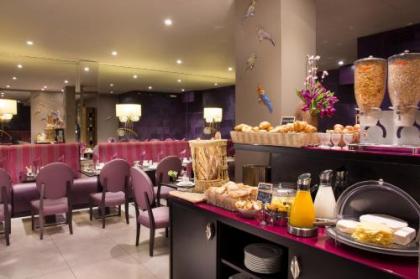 Hotel Mondial - image 8