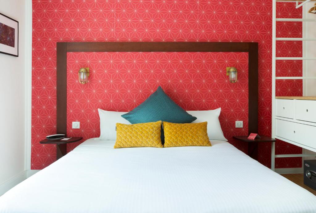 Hotel The Playce by Happyculture - image 3