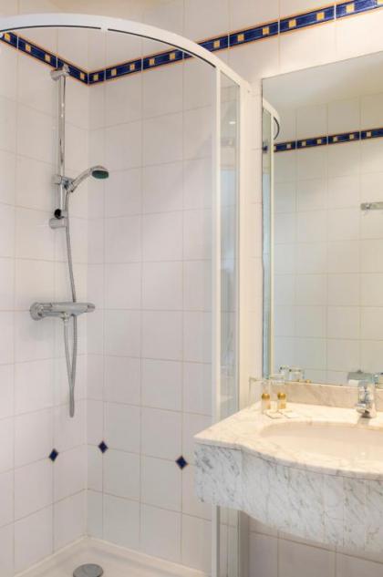 Hotel Des Ecrivains - image 20