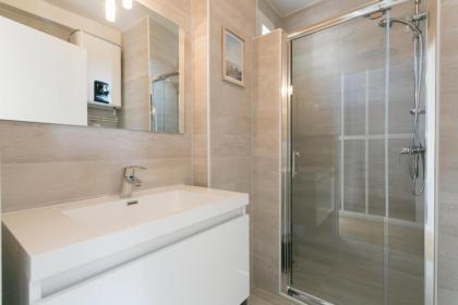 Assas-Vavin Appartements - image 11