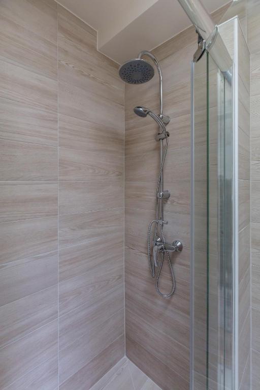 Assas-Vavin Appartements - image 3