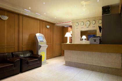 Cosmotel Hotel - image 10