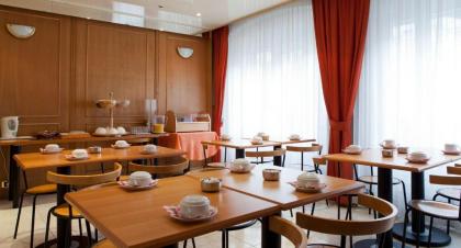 Cosmotel Hotel - image 12