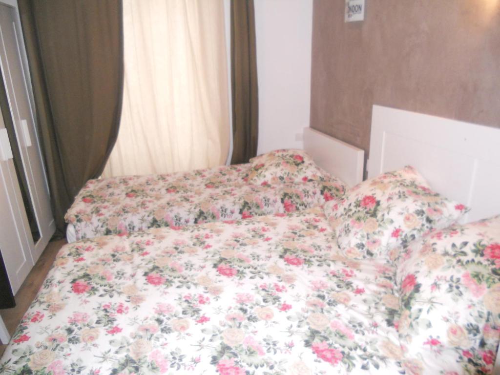 Hotel Pacific - image 2