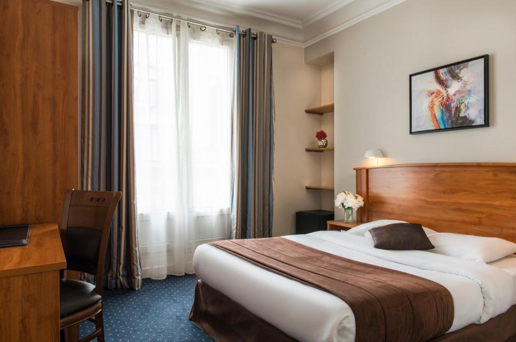 Hotel Corona Rodier - main image