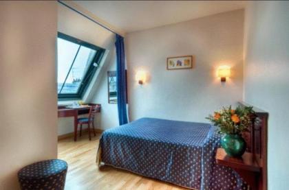 Hotel De Paris - image 16