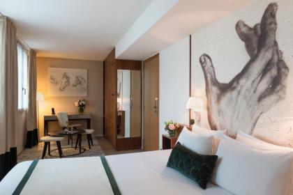 Hotel Monna Lisa Champs Elysees - image 1