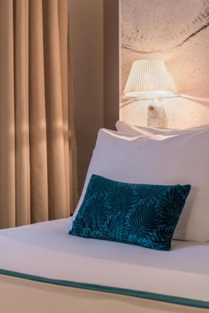 Hotel Monna Lisa Champs Elysees - image 6