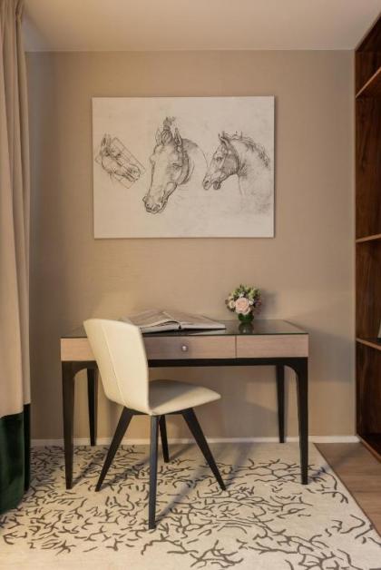 Hotel Monna Lisa Champs Elysees - image 9