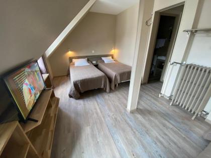 Angleterre Hotel - image 13