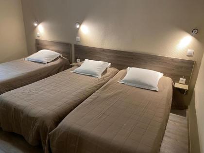 Angleterre Hotel - image 5