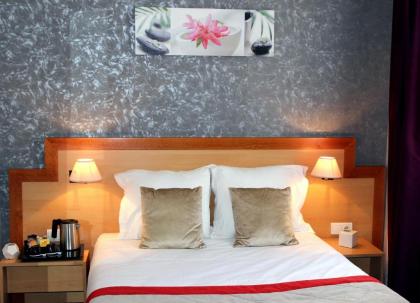 Hotel Du Chemin Vert - image 20