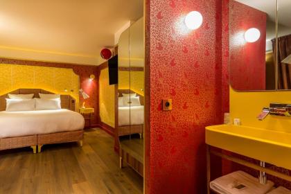 Idol Hotel - image 11