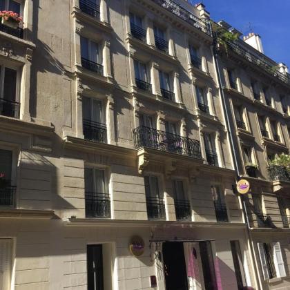Idol Hotel - image 18