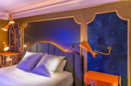Idol Hotel - image 9