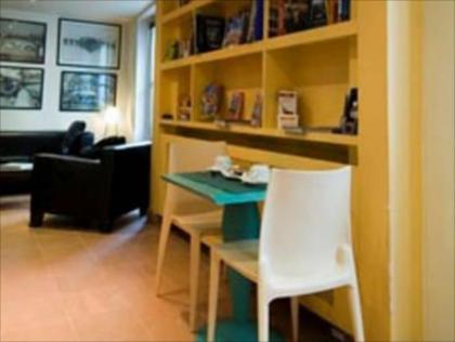 Trendy Canettes Hotel - image 13