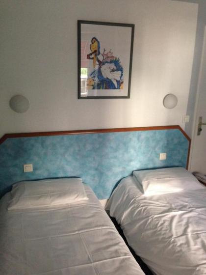 Hotel Royal Mansart - image 2