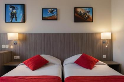 Reims Hotel - image 11