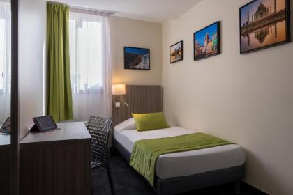 Reims Hotel - image 12