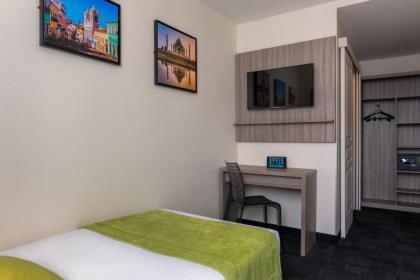 Reims Hotel - image 15
