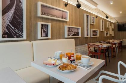 Reims Hotel - image 19