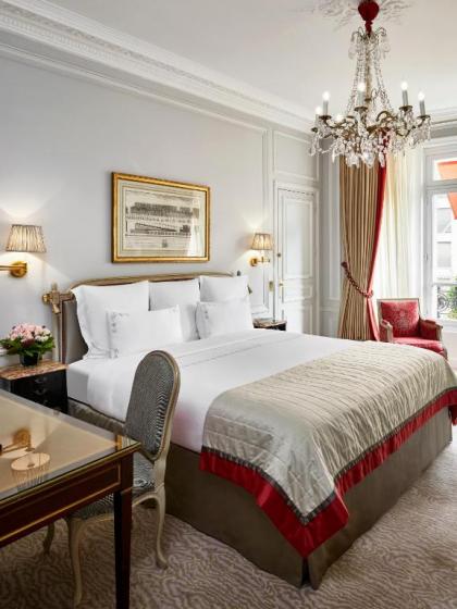 Hotel Plaza Athenee - Dorchester Collection - image 13