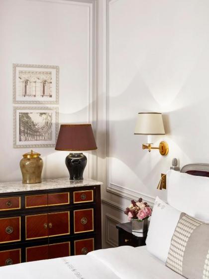Hotel Plaza Athenee - Dorchester Collection - image 6