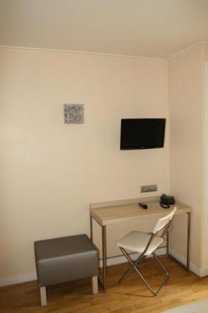 Paris Legendre - image 14
