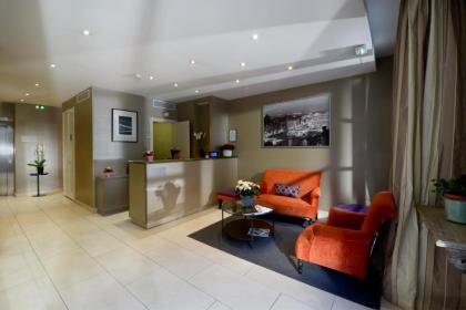 Hotel Le Relais Saint Charles - image 20