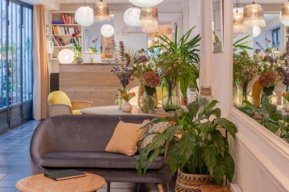Exclusive Hotel 29 Lepic Montmartre - image 18