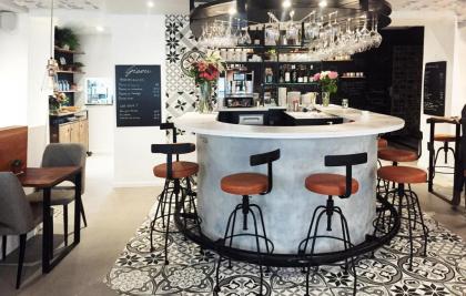 Exclusive Hotel 29 Lepic Montmartre - image 2