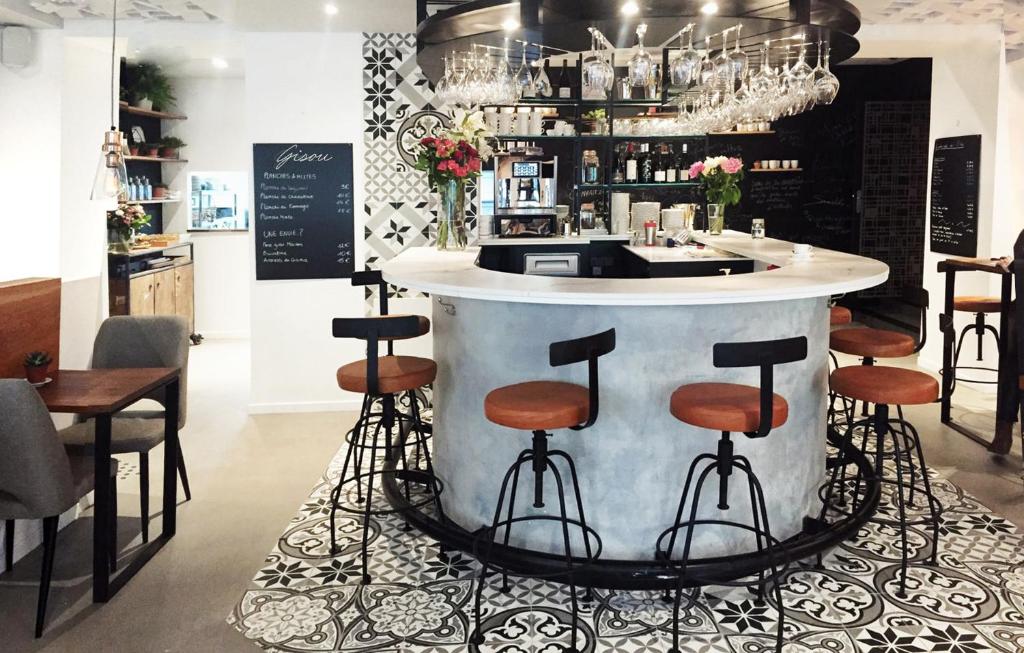 Exclusive Hotel 29 Lepic Montmartre - image 2