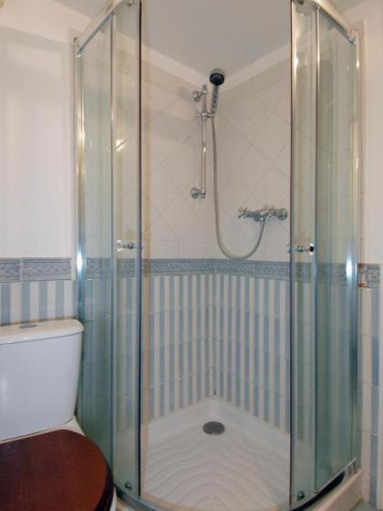 Mithouard Apartments - image 10