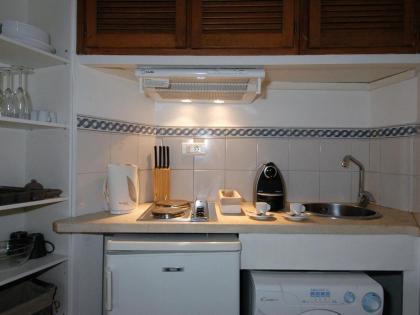 Conde Chic Studio - image 10